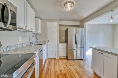 102 Hapsburg Ct, Parkville, MD 21234 - photo 7