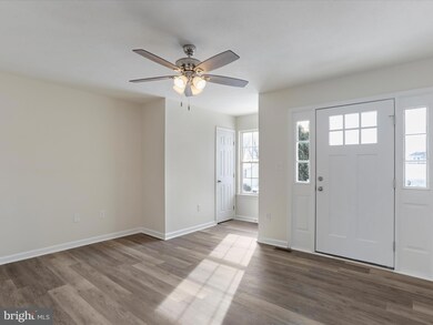 33 Grove Farm Ln, Martinsburg, WV 25404 - photo 6