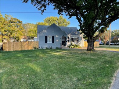 1901 Merklin Way, Des Moines, IA 50310 - photo 4