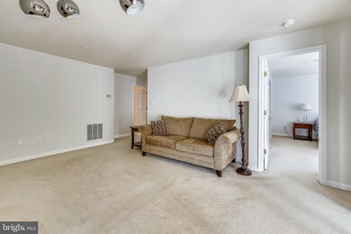 125 Timberbrook Ln unit 201, Gaithersburg, MD 20878 - photo 6