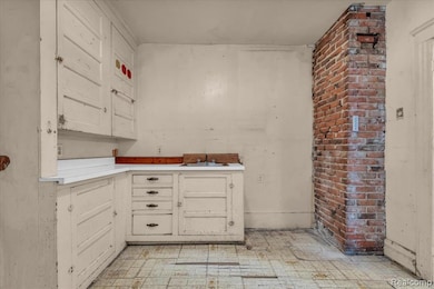 5828 4th St, Detroit, MI 48202 - photo 7