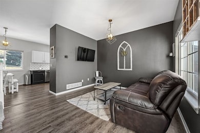 3503 Field Stone Place SW, Cedar Rapids, IA 52404 - photo 3