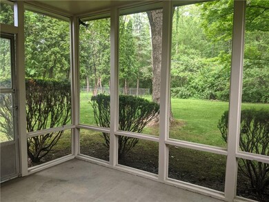 210 S Coventry Dr, Anderson, IN 46012 - photo 4