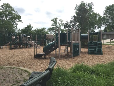 11 Lake Dr, Lake In the Hills, IL 60156 - photo 5