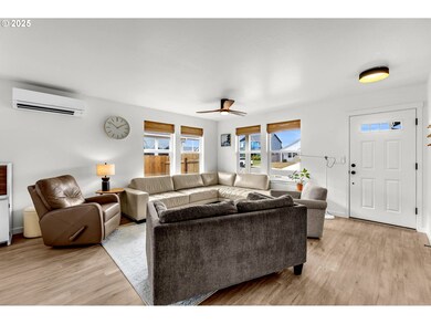 502 Cardinal Ave, Winlock, WA 98596 - photo 3