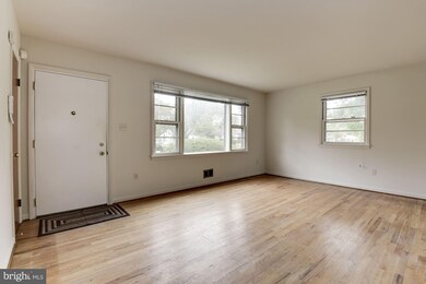 2331 Scott Key Dr, District Heights, MD 20747 - photo 3