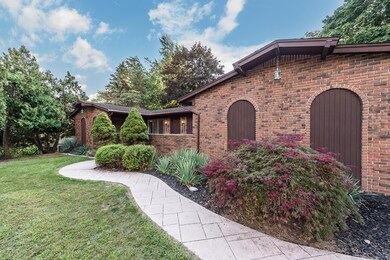 1085 Harold Cir, Ann Arbor, MI 48103 - photo 2