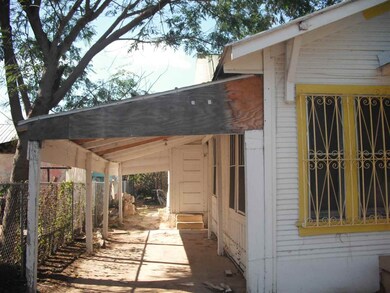 710 Cedar Ave, Laredo, TX 78040 - photo 2