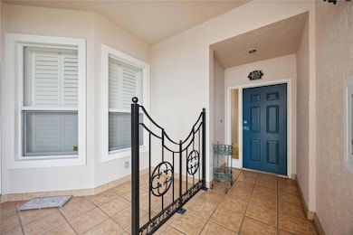 5450 Eagles Point Cir unit 405, Sarasota, FL 34231 - photo 5