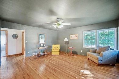 1303 68th St, Windsor Heights, IA 50324 - photo 2