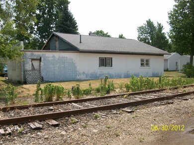 611 S Jefferson St, Sturgis, MI 49091 - photo 2