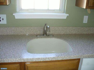 11 Niland Ln, Woodbury, NJ 08096 - photo 6