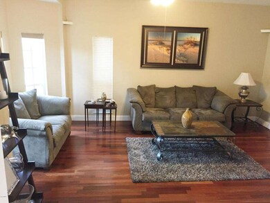 2.3 Living Rm