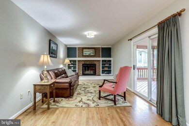 12984 Hampton Forest Ct, Fairfax, VA 22030 - photo 5