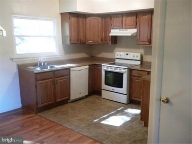 32 Bechtel Rd, Boyertown, PA 19512 - photo 3