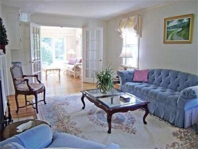 54 Fuller Brook Rd, Wellesley, MA 02482 - photo 5