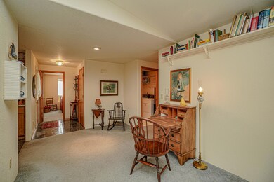 528 NW Buddy Ln, Grants Pass, OR 97526 - photo 6