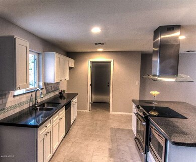 Quartz Counters Under Mt Sink