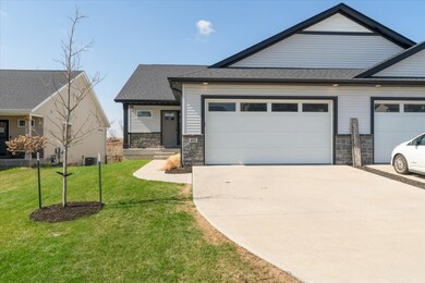 412 Dawson Dr, West Branch, IA 52358 - photo 3