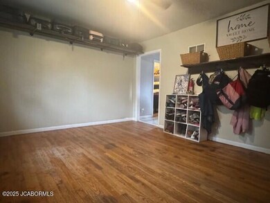 201 W Kelly St, California, MO 65018 - photo 5