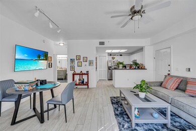 2015 SE 10th Ave unit 1011, Fort Lauderdale, FL 33316 - photo 4