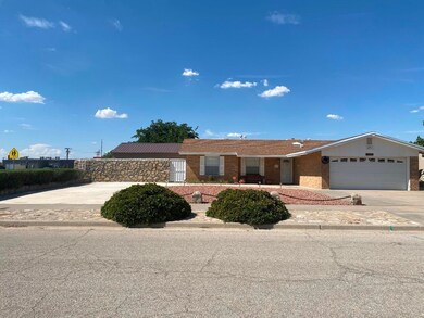 15333 Woodhill Ct, Horizon City, TX 79928 - photo 2