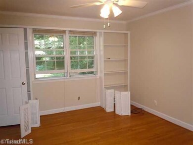 2nd Bedroom.