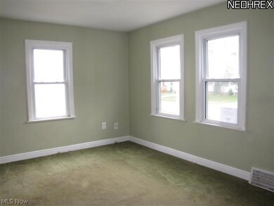 1660 Douglas Rd, Wickliffe, OH 44092 - photo 3