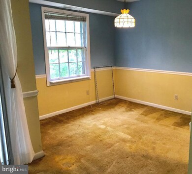 3790 Lyndhurst Dr unit 202, Fairfax, VA 22031 - photo 4