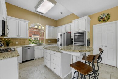 510 Lakeside Ln, Friendswood, TX 77546 - photo 7