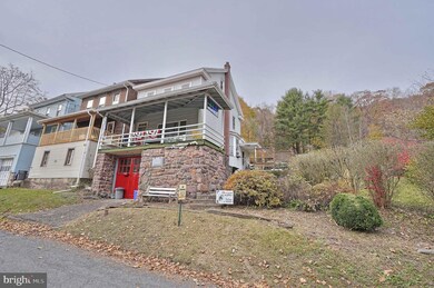 708 Center Ave, Jim Thorpe, PA 18229 - photo 4