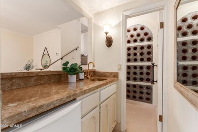 4434 E Camelback Rd unit 137, Phoenix, AZ 85018 - photo 7