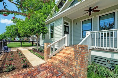 1008 Northwood St, Houston, TX 77009 - photo 2