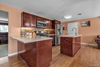 498 Meadow Dr, North Tonawanda, NY 14120 - photo 4