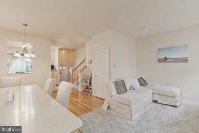 7149 Ladd Cir, Frederick, MD 21703 - photo 2