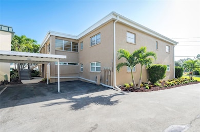 1050 Rafael Blvd NE unit 1, Saint Petersburg, FL 33704 - photo 5