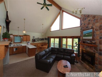 A highly desirable Villa, it offers a strong renta