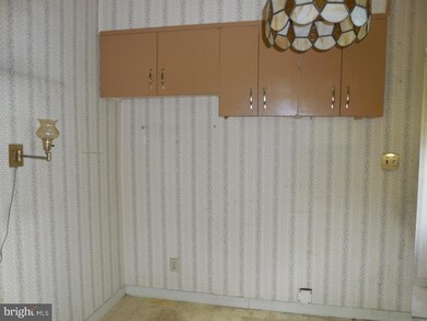 2109 W Walnut St, Allentown, PA 18104 - photo 7