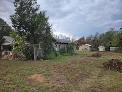 1010 N 12th St, Paducah, TX 79248 - photo 2