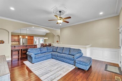 1015 Charlet Ridge Dr, Floyds Knobs, IN 47119 - photo 7