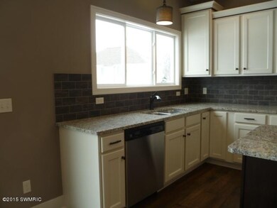 Kitchen right angle I