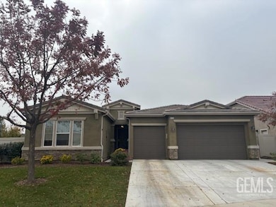 6404 Saint George Place, Bakersfield, CA 93306 - photo 3