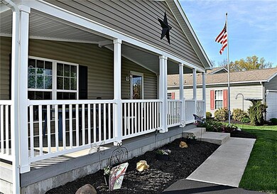 8 Cormorant Dr, Bechtelsville, PA 19505 - photo 2