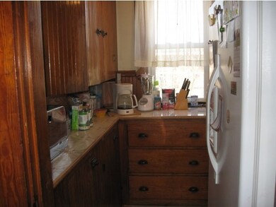 74 Spofford St, Claremont, NH 03743 - photo 5