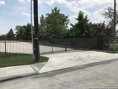1410 E Sandalwood Ln, San Antonio, TX 78209 - photo 7