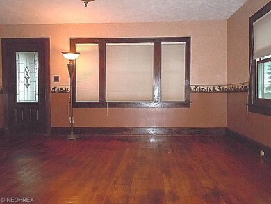 Living Room, Entrance Door new in 2013