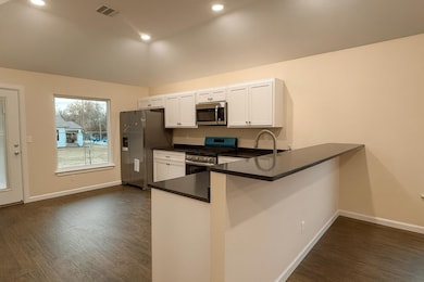 1019 N Central Ave, Cushing, OK 74023 - photo 5