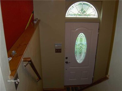 Entry/Foyer.