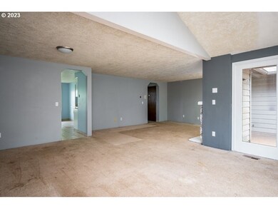 1946 NE 38th Dr, Gresham, OR 97030 - photo 6