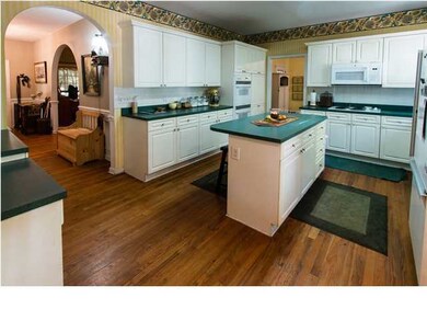 561 Woodspring Rd, Mount Pleasant, SC 29466 - photo 6